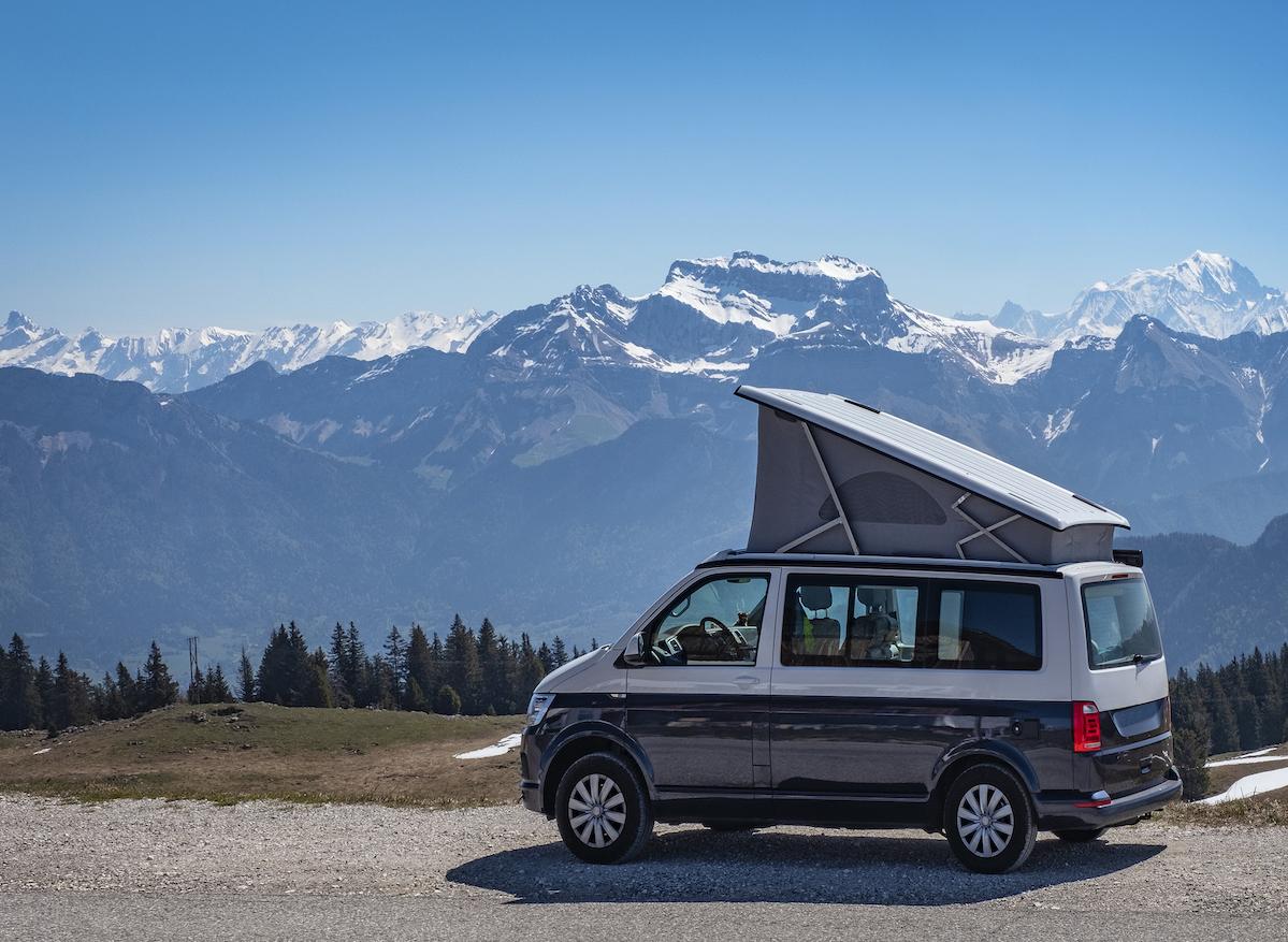 Véhicules de loisirs: vans et camping-cars, vedettes de l'été 2020