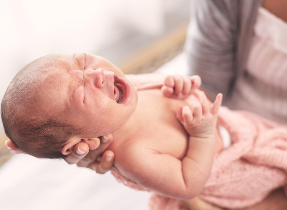 Naissance : ce que cachent les premiers pleurs du bébé