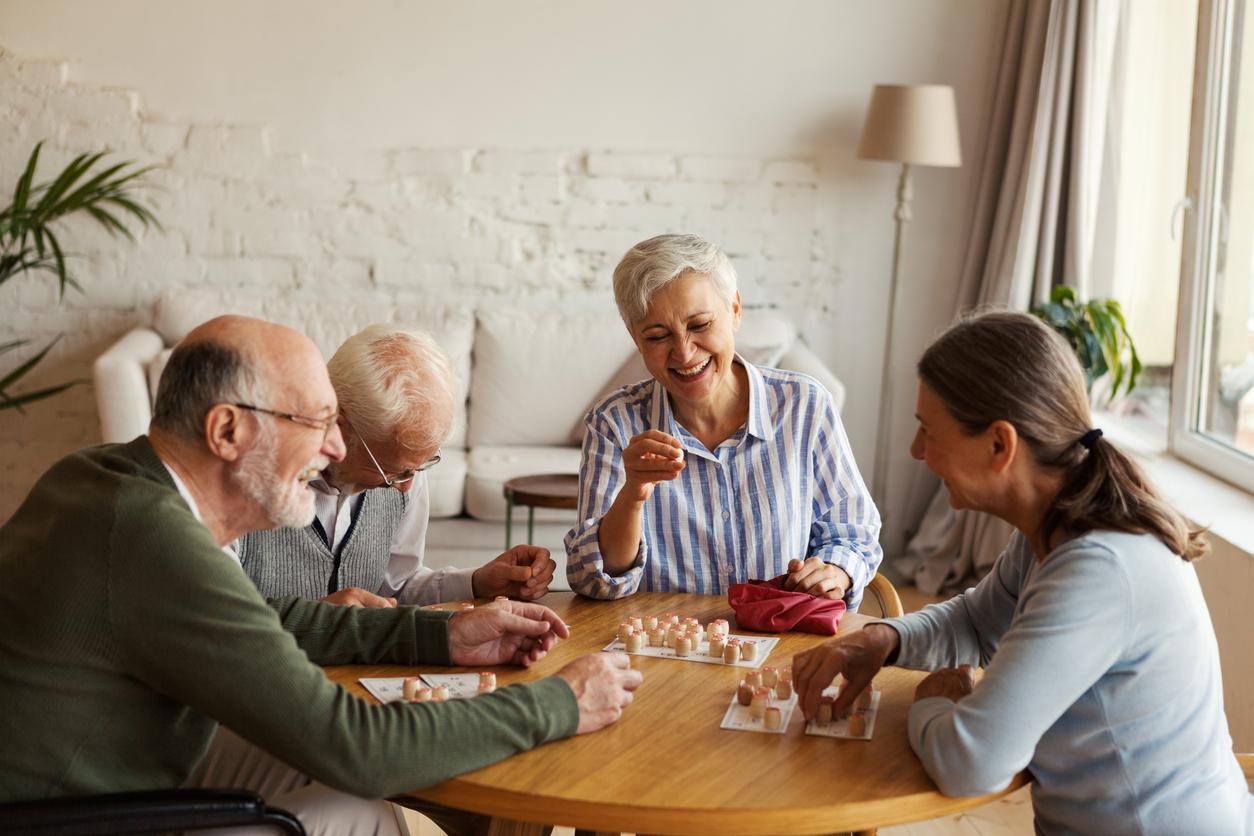 Être sociable retarderait la démence de 5 ans 