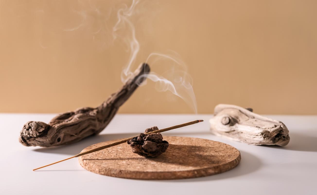 Allergies, asthma: burning incense poses risks for patients