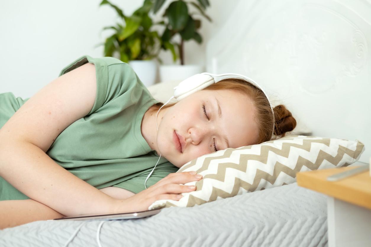 ASMR, bruit blanc : “Le plus important, c'est d'avoir un bon rituel avant  de dormir”