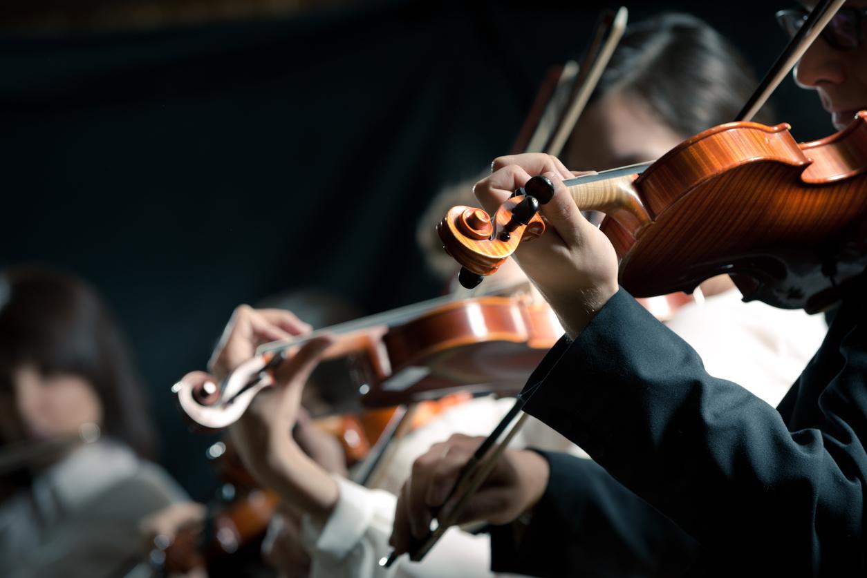 Classical music improves your mood by synchronizing brain waves