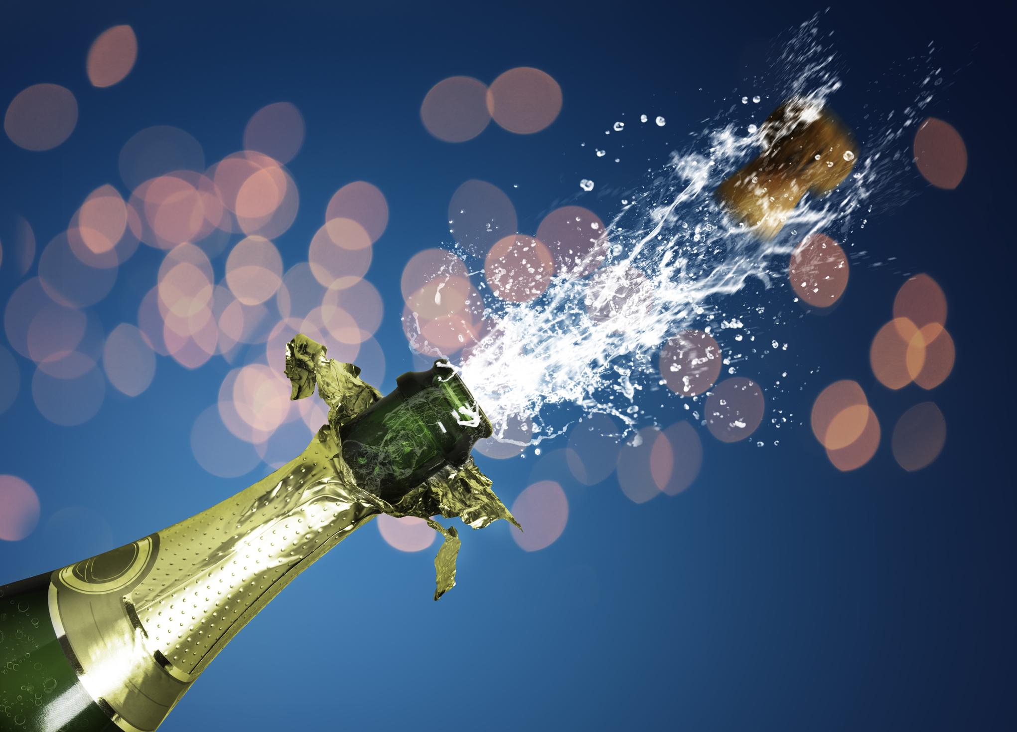 Eye damage: watch out for champagne corks during the holidays! 
