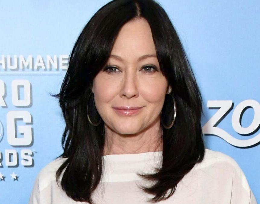 Shannen Doherty: Actress dies after years of battling cancer