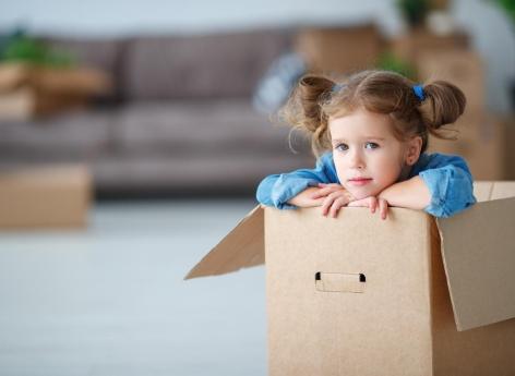Dépression : déménager plusieurs fois pendant l’enfance augmente les risques 