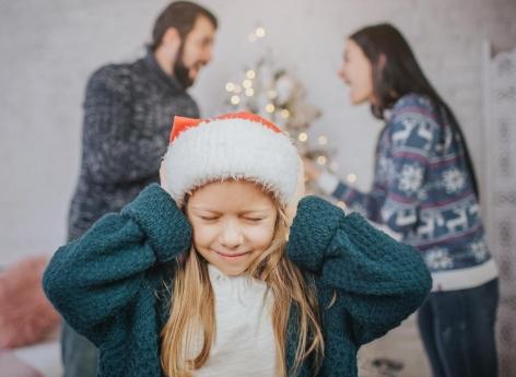 Noël : comment aider les enfants des parents séparés à traverser cette période émotionnellement forte ?