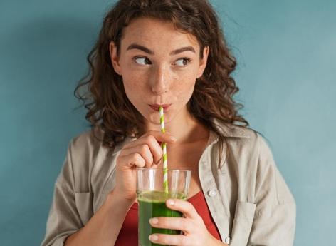 Et si vous sirotiez une boisson infusée aux nids d'oiseaux comestibles pour améliorer votre santé ? 