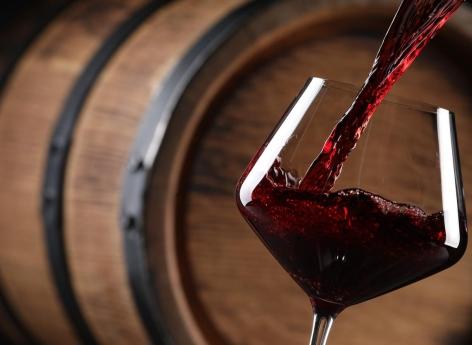 Cancer : est-ce que le vin rouge est plus sain que le blanc ?