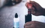 Les vapes aux fruits rouges : un risque accru pour les poumons ?