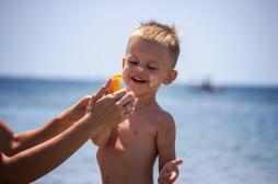 Crème solaire : 4 zones du visage à ne pas oublier chez les enfants