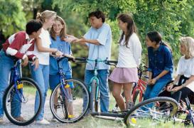 Adolescents : surmonter la dépression grâce aux amis