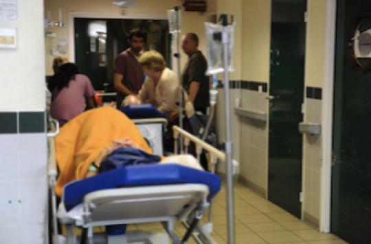 Emergencies: half of patients spend less than 2 hours there