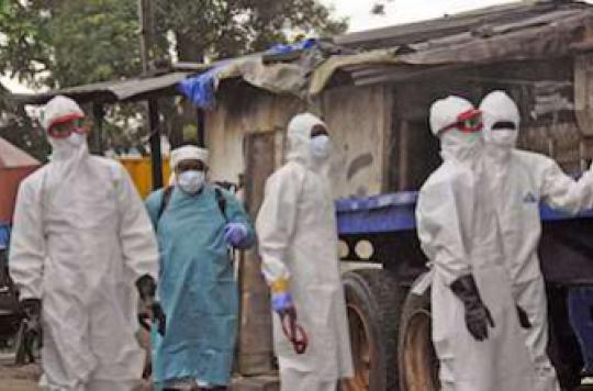 Ebola: Liberian nurses on strike for their working conditions