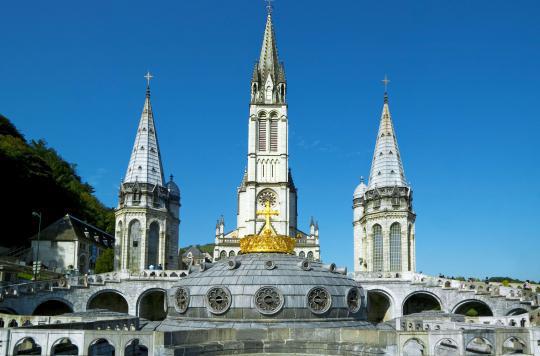 Lourdes: an Italian recognized cured of her hypertension attacks