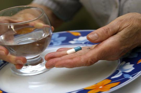 How to curb the consumption of sleeping pills among seniors