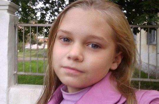 Russian teenager dies of malnutrition, her mother persuaded she has cancer