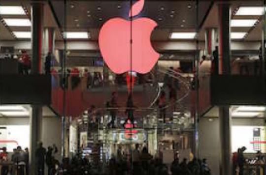 Apple turns red to help fight AIDS