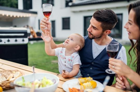 Alcohol in the blood of a 2-year-old baby: what is intestinal fermentation syndrome?