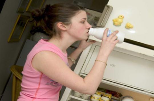 Drinking milk in adolescence does not protect against fractures