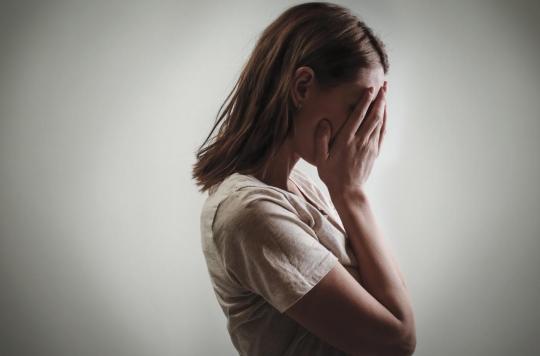 Self-harm in teenage girls: the warning signs