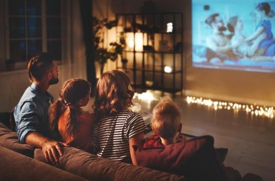 Talking to children in front of the TV is good for their curiosity