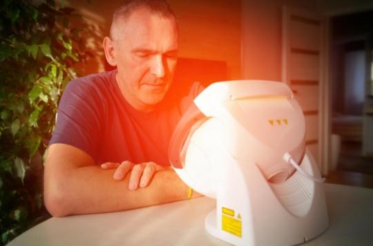 Neurodegenerative diseases: using light therapy as a treatment