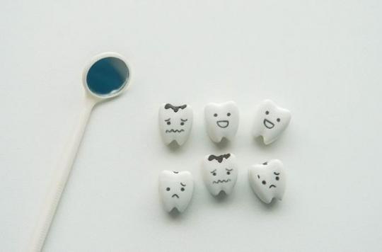 What to do with a child who pulls out a tooth?