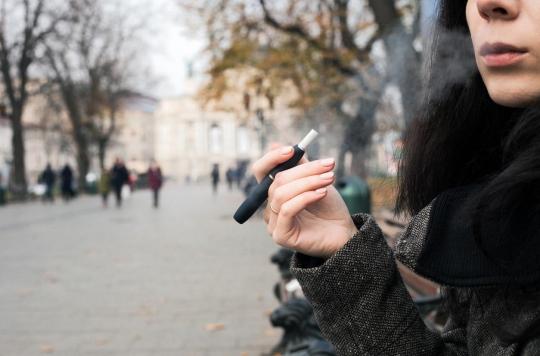 Electronic cigarettes increase the risk of chronic lung disease