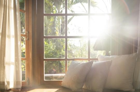 Natural light: happier people live in a sunny apartment