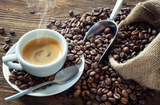 Drinking coffee reduces the risk of hearing loss