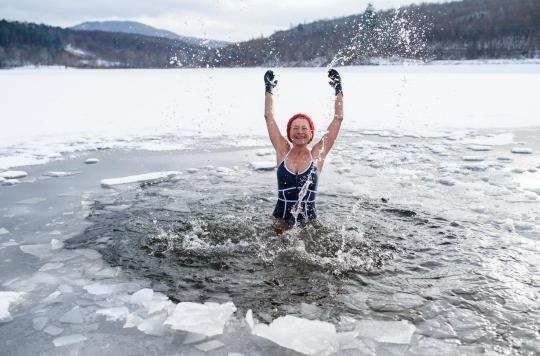 Bathing in ice cold water reduces body fat