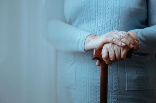 Osteoporosis: patients have an increased risk of also having dementia