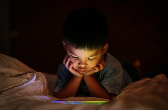 Smartphones, tablets, computers: screens would change the brain of your children 