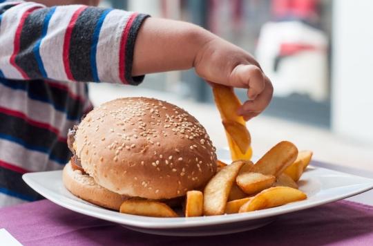 Negative emotions make children eat junk food