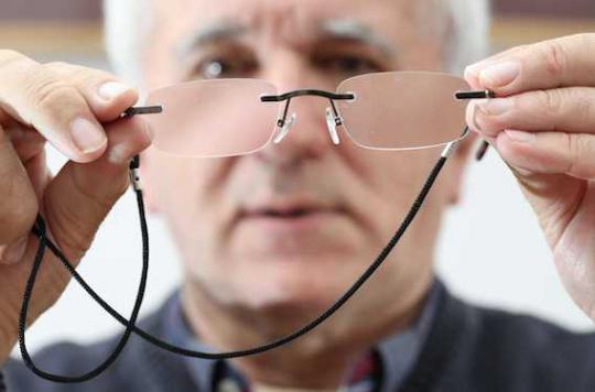 Glasses and contact lenses online: conditions are getting tougher