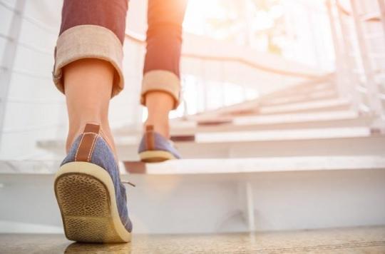 Sedentary lifestyle at work: short episodes of climbing stairs can improve health