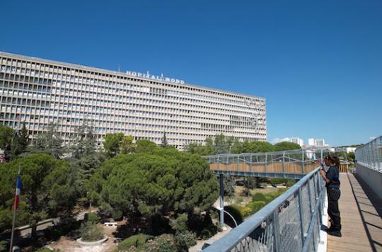 Marseille hospitals severely pinned down by IGAS