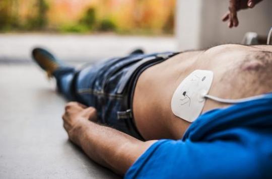 Presence of defibrillators in public places improves survival rate of cardiac arrest victims