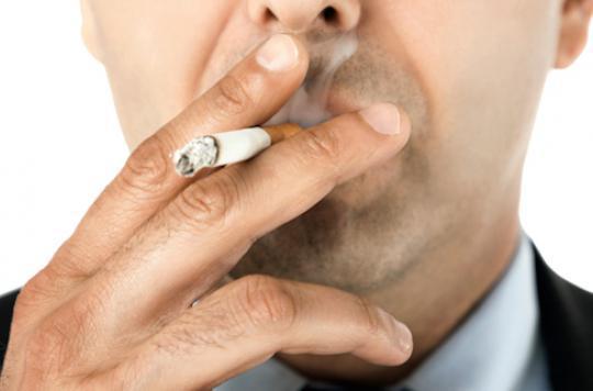 Smoking: smokers are less able to find a job