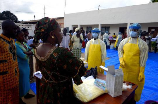 Ebola: the risk of transmission through contact with a survivor is low