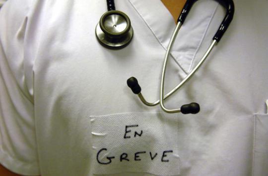 Euro 2016: emergency physicians at Versailles hospital on indefinite strike